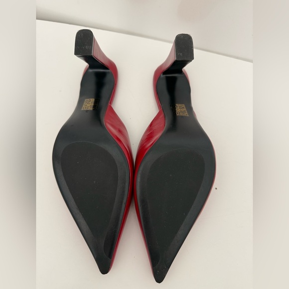 NWOT Unamused Pointed Toe Mule (Women)
Jeffrey Campbell size 9 - Picture 8 of 8